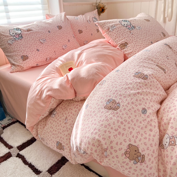 91家纺网 家纺一手货源 找家纺 妖妖家纺  2026小清新软糯双层纱刺绣四件套 豹豹猫甜心粉-刺绣