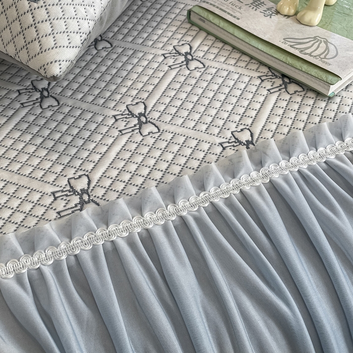 91家纺网 家纺一手货源 找家纺 雅居纺家纺 2026新款加厚三明治底床裙款凉感席凉席席子 蝴蝶结爱恋-蓝