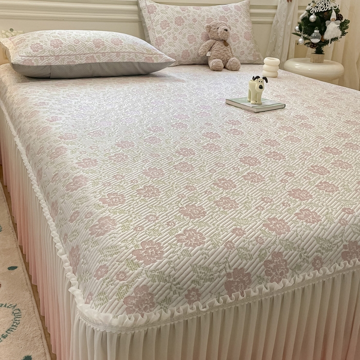 91家纺网 家纺一手货源 找家纺 雅居纺家纺 2026新款加厚三明治底床裙款凉感席凉席席子 梦幻-粉