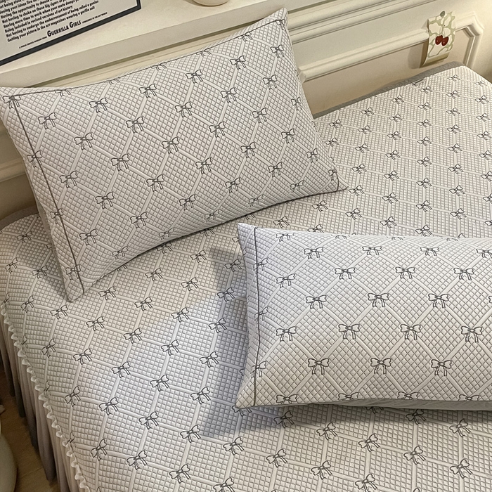 91家纺网 家纺一手货源 找家纺 雅居纺家纺 2026新款加厚三明治底床裙款凉感席凉席席子 蝴蝶结爱恋-灰