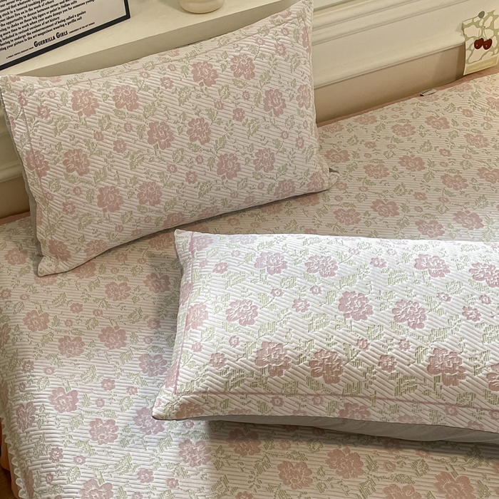 91家纺网 家纺一手货源 找家纺 雅居纺家纺 2026新款加厚三明治底床裙款凉感席凉席席子 梦幻-粉