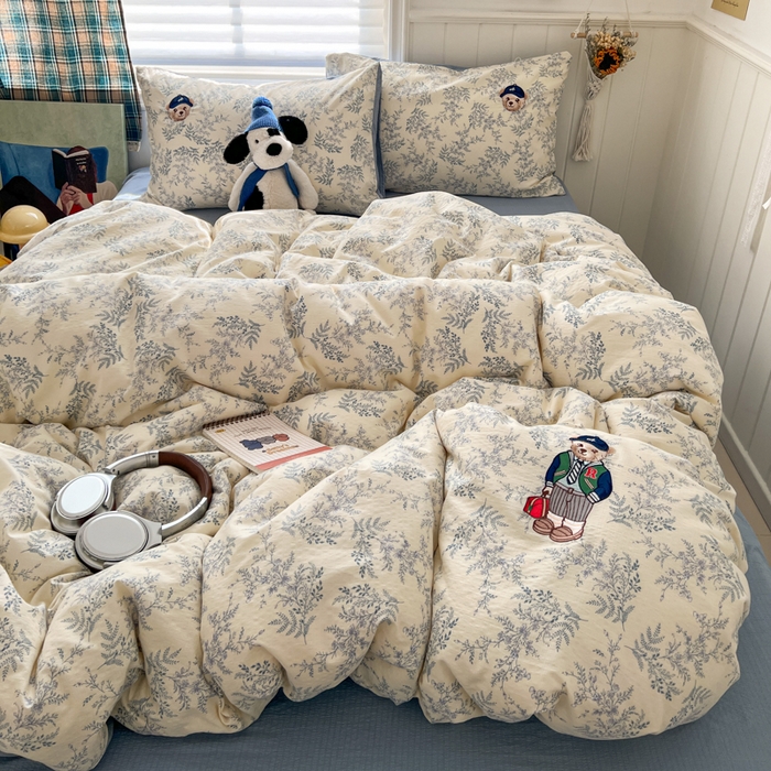 91家纺网 家纺一手货源 找家纺 妖妖家纺  2026小清新软糯双层纱刺绣四件套 春游泰迪熊-刺绣