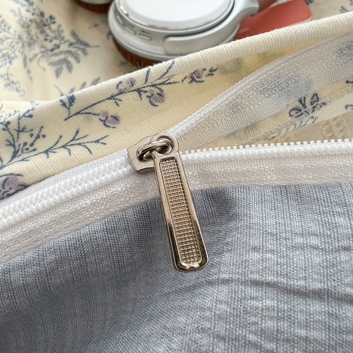 91家纺网 家纺一手货源 找家纺 妖妖家纺  2026小清新软糯双层纱刺绣四件套 春游泰迪熊-刺绣