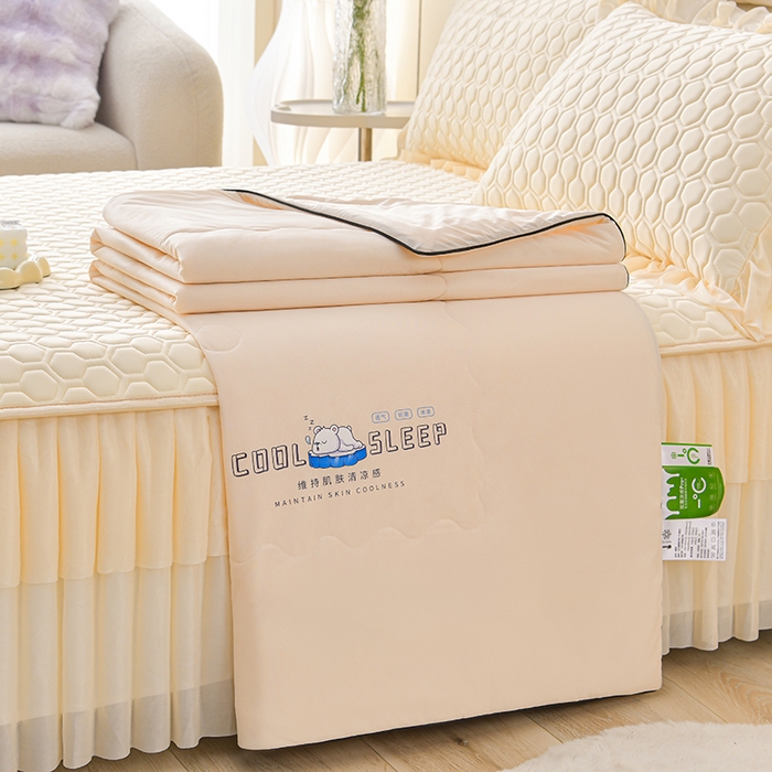 91家纺网 家纺一手货源 找家纺 （总）畅畅家纺 2026新款夏季凉感丝足球花纯色凉席席子三件套夏被四件套