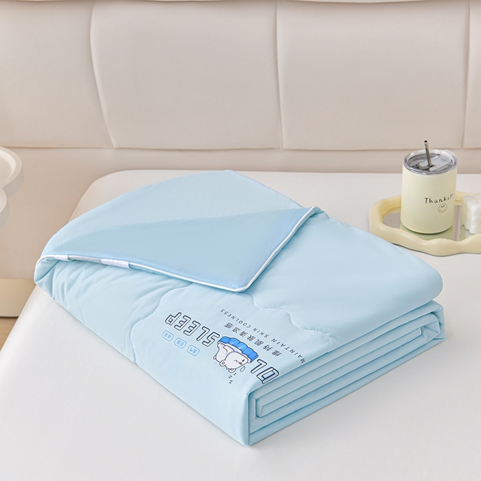 91家纺网 家纺一手货源 找家纺 畅畅家纺 2026新款夏季凉感丝足球花纯色凉席席子三件套夏被四件套 足球花-天蓝