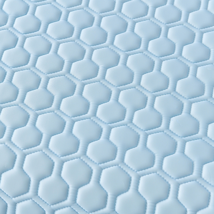 91家纺网 家纺一手货源 找家纺 畅畅家纺 2026新款夏季凉感丝足球花纯色凉席席子三件套夏被四件套 足球花-天蓝