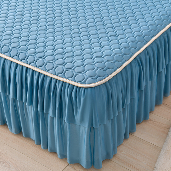 91家纺网 家纺一手货源 找家纺 畅畅家纺 2026新款夏季凉感丝足球花纯色凉席席子三件套夏被四件套 足球花-宾利兰