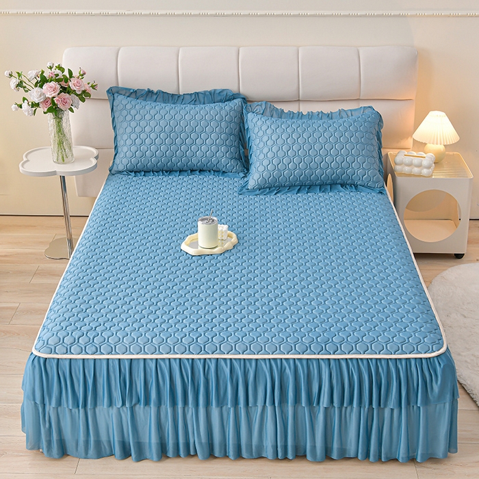 91家纺网 家纺一手货源 找家纺 畅畅家纺 2026新款夏季凉感丝足球花纯色凉席席子三件套夏被四件套 足球花-宾利兰