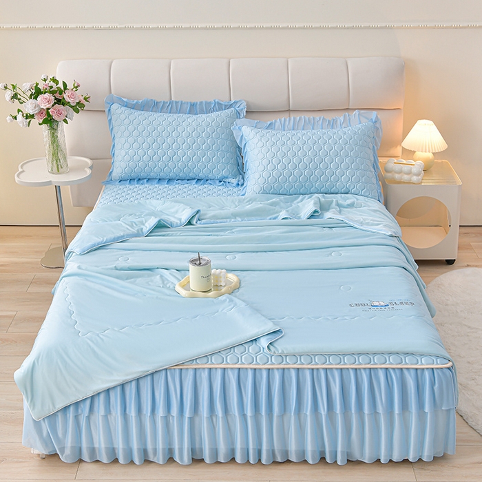 91家纺网 家纺一手货源 找家纺 畅畅家纺 2026新款夏季凉感丝足球花纯色凉席席子三件套夏被四件套 足球花-天蓝