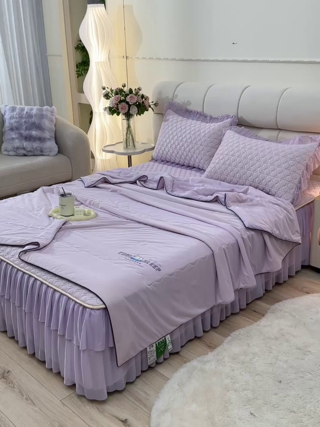 91家纺网 家纺一手货源 找家纺 畅畅家纺 2026新款夏季凉感丝足球花纯色凉席席子三件套夏被四件套 足球花-魅紫