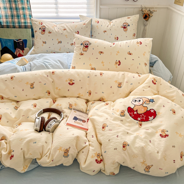 91家纺网 家纺一手货源 找家纺 妖妖家纺  2026小清新软糯双层纱刺绣四件套 俏皮星星人-刺绣