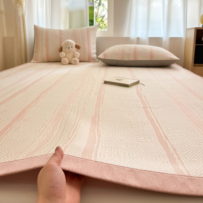 雅居纺家纺 2026新款加厚三明治底凉感豆豆简约款凉感席床单款凉席席子 条纹-粉