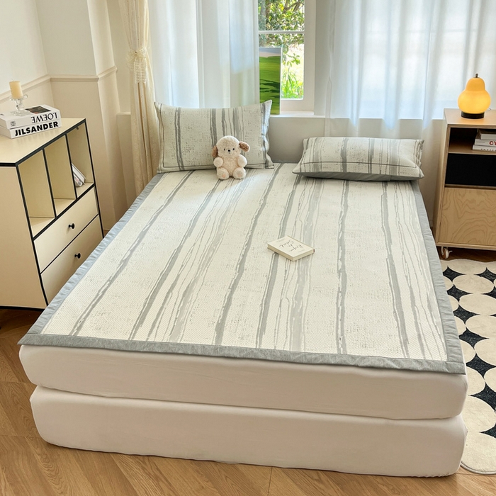 91家纺网 家纺一手货源 找家纺 雅居纺家纺 2026新款加厚三明治底凉感豆豆简约款凉感席床单款凉席席子 条纹-灰