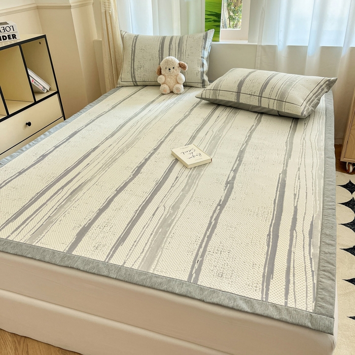 91家纺网 家纺一手货源 找家纺 雅居纺家纺 2026新款加厚三明治底凉感豆豆简约款凉感席床单款凉席席子 条纹-灰