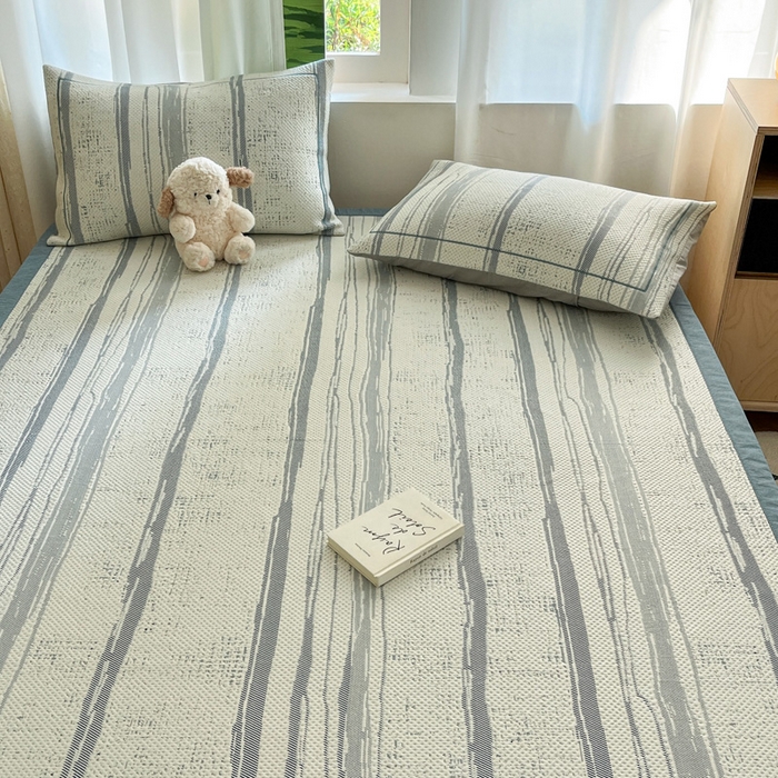 91家纺网 家纺一手货源 找家纺 雅居纺家纺 2026新款加厚三明治底凉感豆豆简约款凉感席床单款凉席席子 条纹-蓝