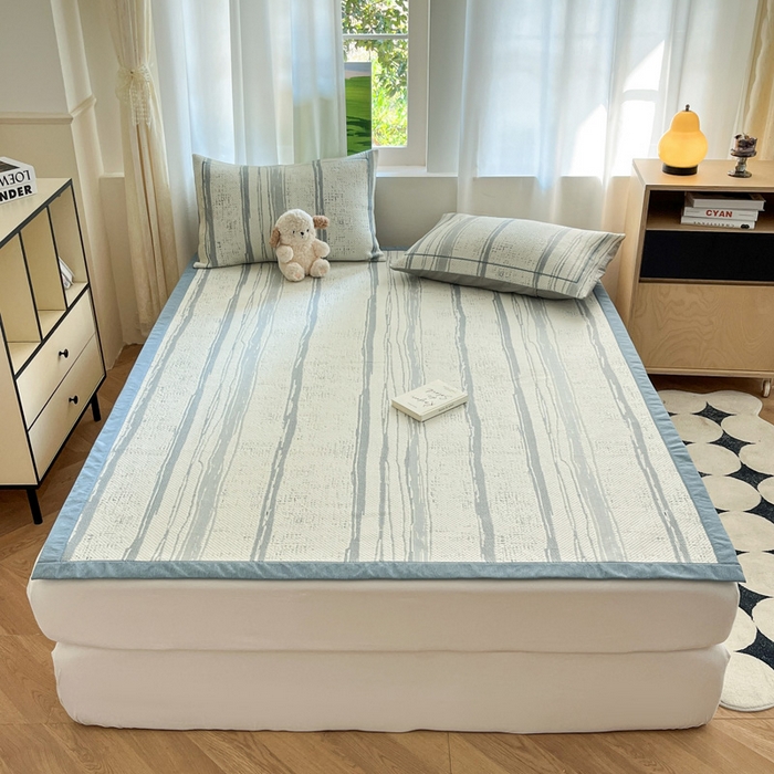 91家纺网 家纺一手货源 找家纺 雅居纺家纺 2026新款加厚三明治底凉感豆豆简约款凉感席床单款凉席席子 条纹-蓝