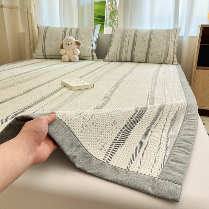 91家纺网 家纺一手货源 找家纺 雅居纺家纺 2026新款加厚三明治底凉感豆豆简约款凉感席床单款凉席席子 条纹-灰