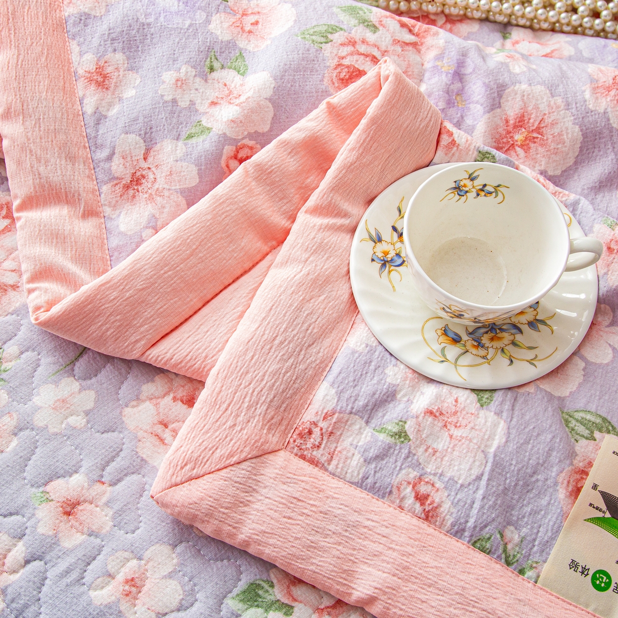 91家纺网 家纺一手货源 找家纺 美之润家纺 2026新款原麻夹棉床盖夏被四件套 粉雾玫瑰