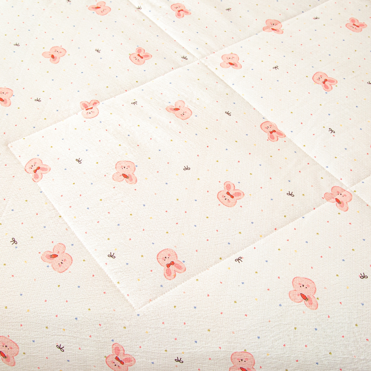 91家纺网 家纺一手货源 找家纺 美之润家纺 2026新款原麻夹棉床盖夏被四件套 粉樱奶白