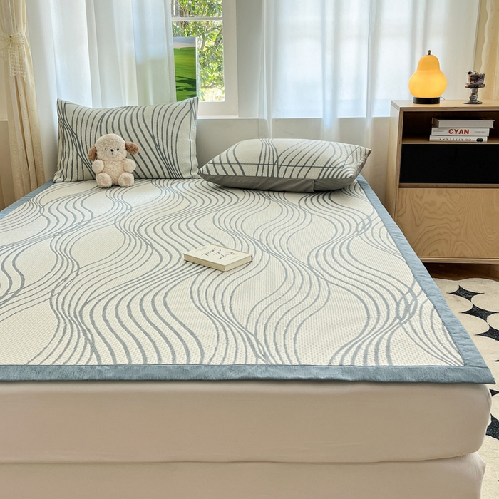 91家纺网 家纺一手货源 找家纺 雅居纺家纺 2026新款加厚三明治底凉感豆豆简约款凉感席床单款凉席席子 曲线-蓝