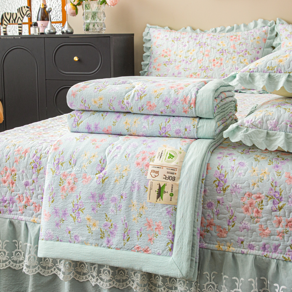 91家纺网 家纺一手货源 找家纺 美之润家纺 2026新款原麻夹棉床盖夏被四件套 浅蓝花野