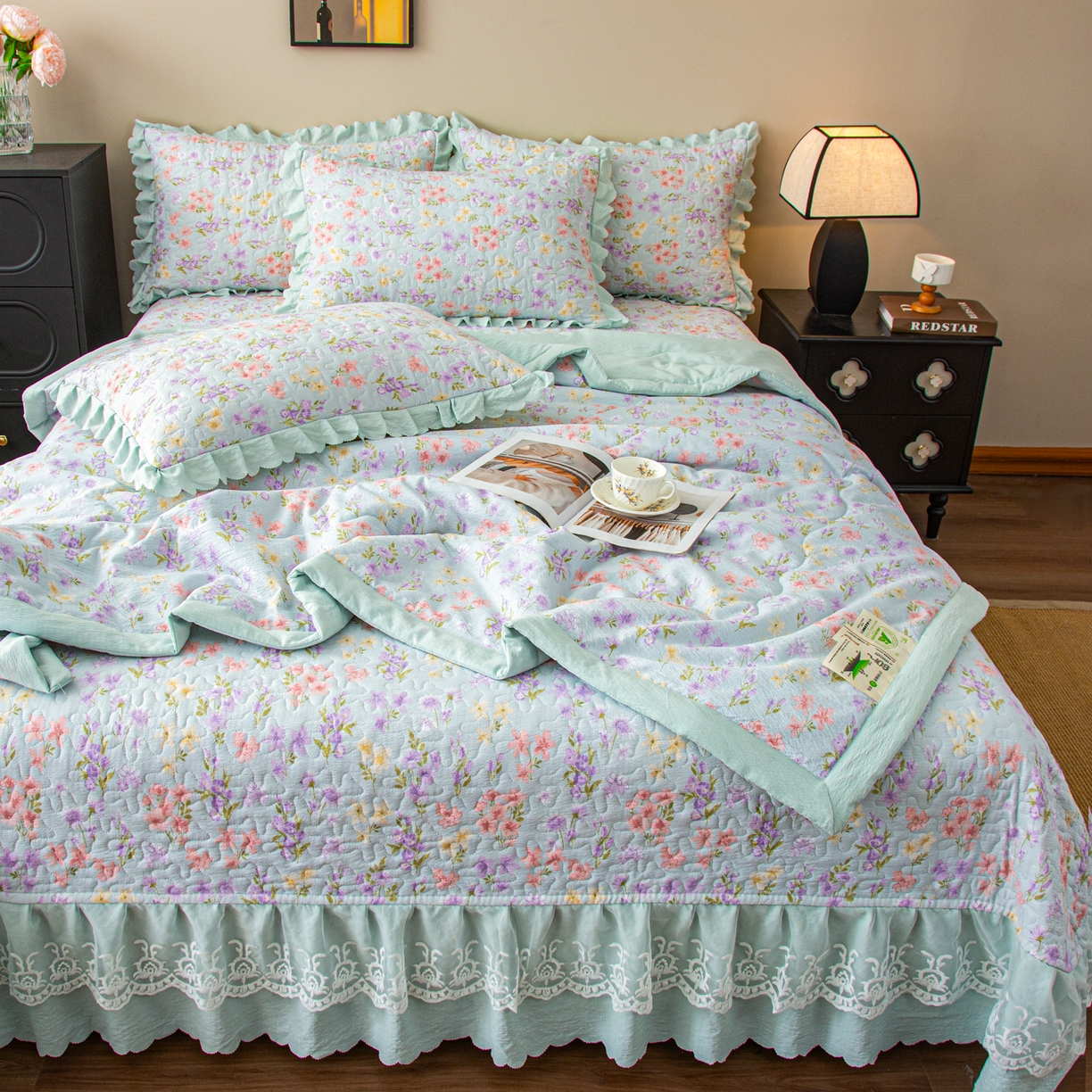 91家纺网 家纺一手货源 找家纺 美之润家纺 2026新款原麻夹棉床盖夏被四件套 浅蓝花野