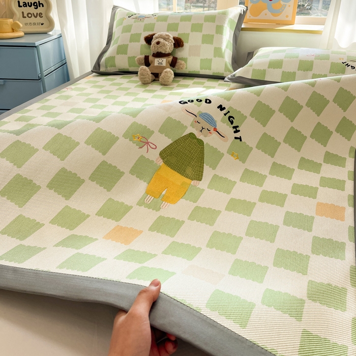 91家纺网 家纺一手货源 找家纺 雅居纺家纺 2026新款A类加厚三明治底绣花冰藤席床单款凉席席子 晚安猫