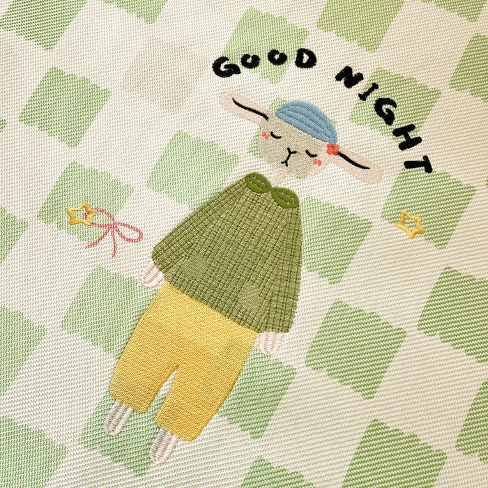 91家纺网 家纺一手货源 找家纺 雅居纺家纺 2026新款A类加厚三明治底绣花冰藤席床单款凉席席子 晚安猫