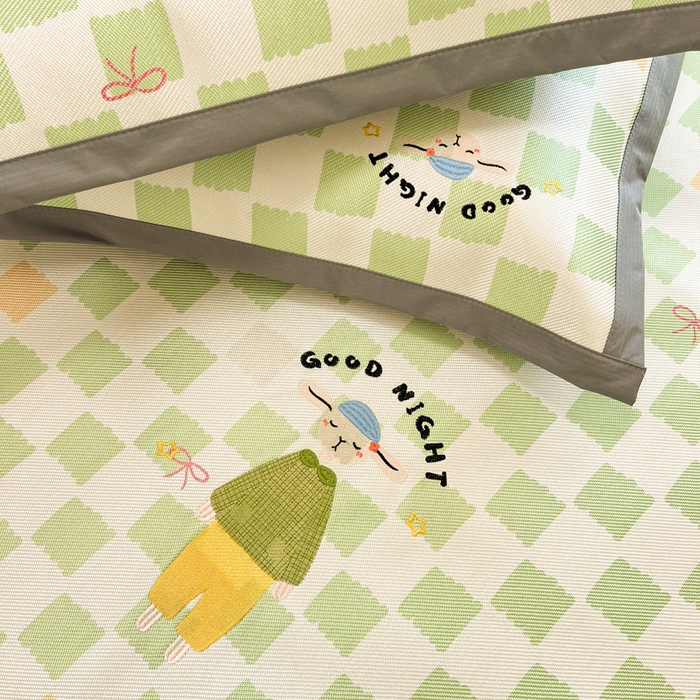 91家纺网 家纺一手货源 找家纺 雅居纺家纺 2026新款A类加厚三明治底绣花冰藤席床单款凉席席子 晚安猫