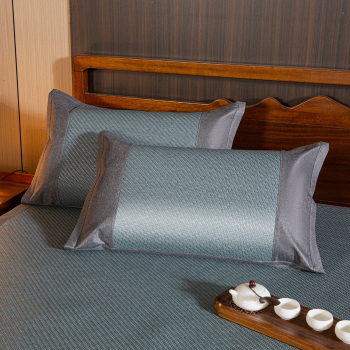 91家纺网 家纺一手货源 找家纺 卡迪亚家纺 2026新款凉感舒爽PE雪藤席凉席三件套藤席冰丝席草席竹席学生宿舍床笠款双面用加厚款天然PE藤 PE雪藤席-兰