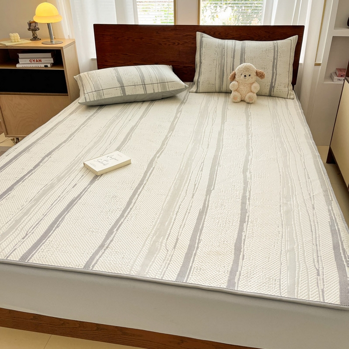 91家纺网 家纺一手货源 找家纺 雅居纺家纺 2026新款加厚三明治底凉感豆豆简约款凉感席床笠款凉席席子 条纹-灰