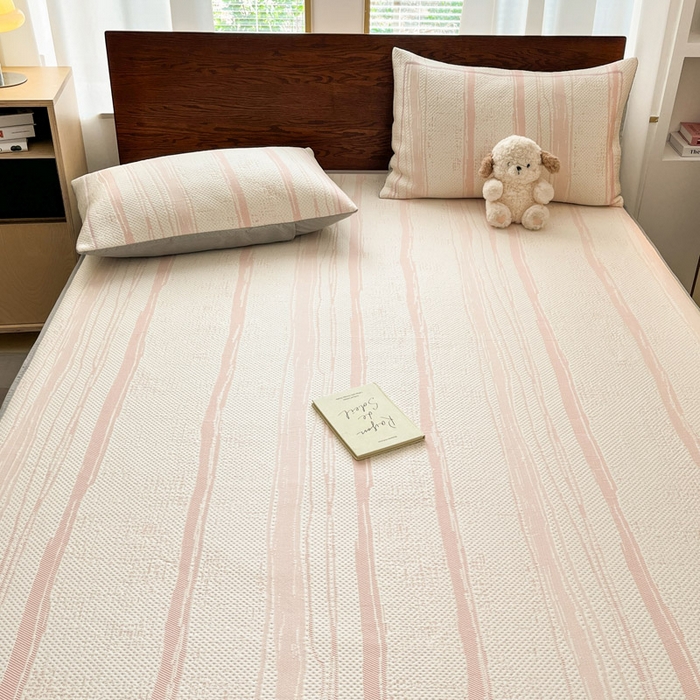 91家纺网 家纺一手货源 找家纺 雅居纺家纺 2026新款加厚三明治底凉感豆豆简约款凉感席床笠款凉席席子 条纹-粉