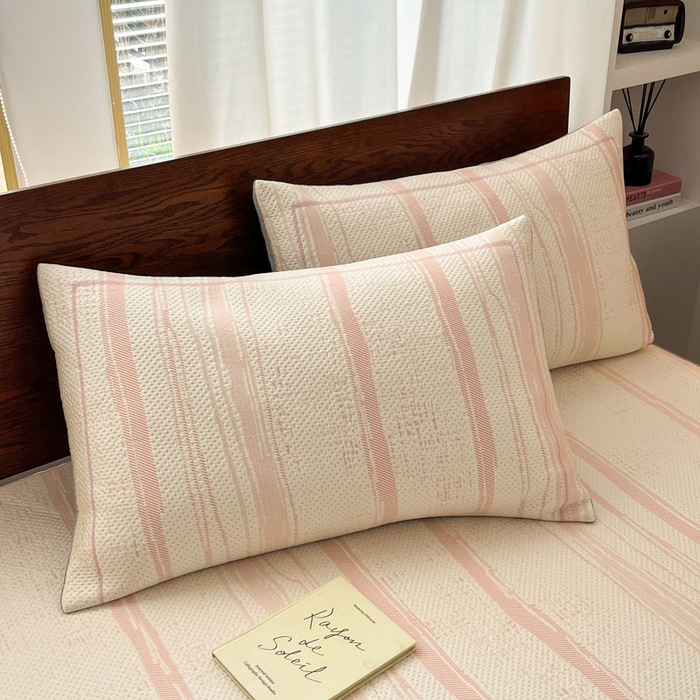 91家纺网 家纺一手货源 找家纺 雅居纺家纺 2026新款加厚三明治底凉感豆豆简约款凉感席床笠款凉席席子 条纹-粉