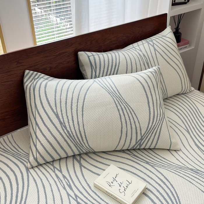 91家纺网 家纺一手货源 找家纺 雅居纺家纺 2026新款加厚三明治底凉感豆豆简约款凉感席床笠款凉席席子 曲线-蓝