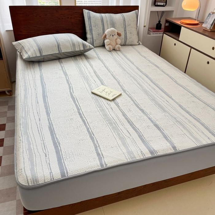 91家纺网 家纺一手货源 找家纺 雅居纺家纺 2026新款加厚三明治底凉感豆豆简约款凉感席床笠款凉席席子 条纹-蓝