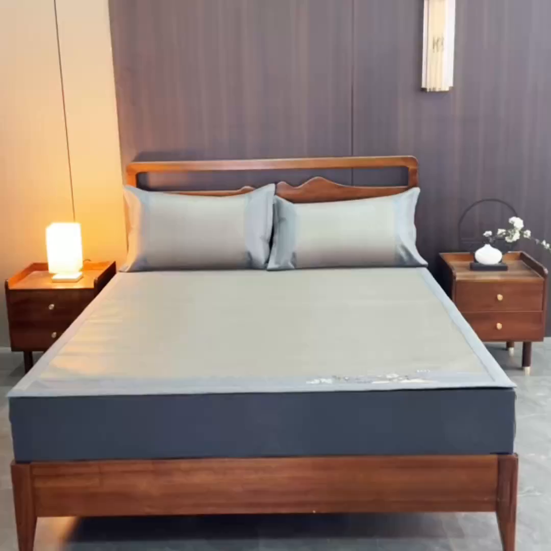 91家纺网 家纺一手货源 找家纺 （总）卡迪亚家纺 2026新款凉感舒爽PE雪藤席凉席三件套藤席冰丝席草席竹席学生宿舍床笠款双面用加厚款天然PE藤