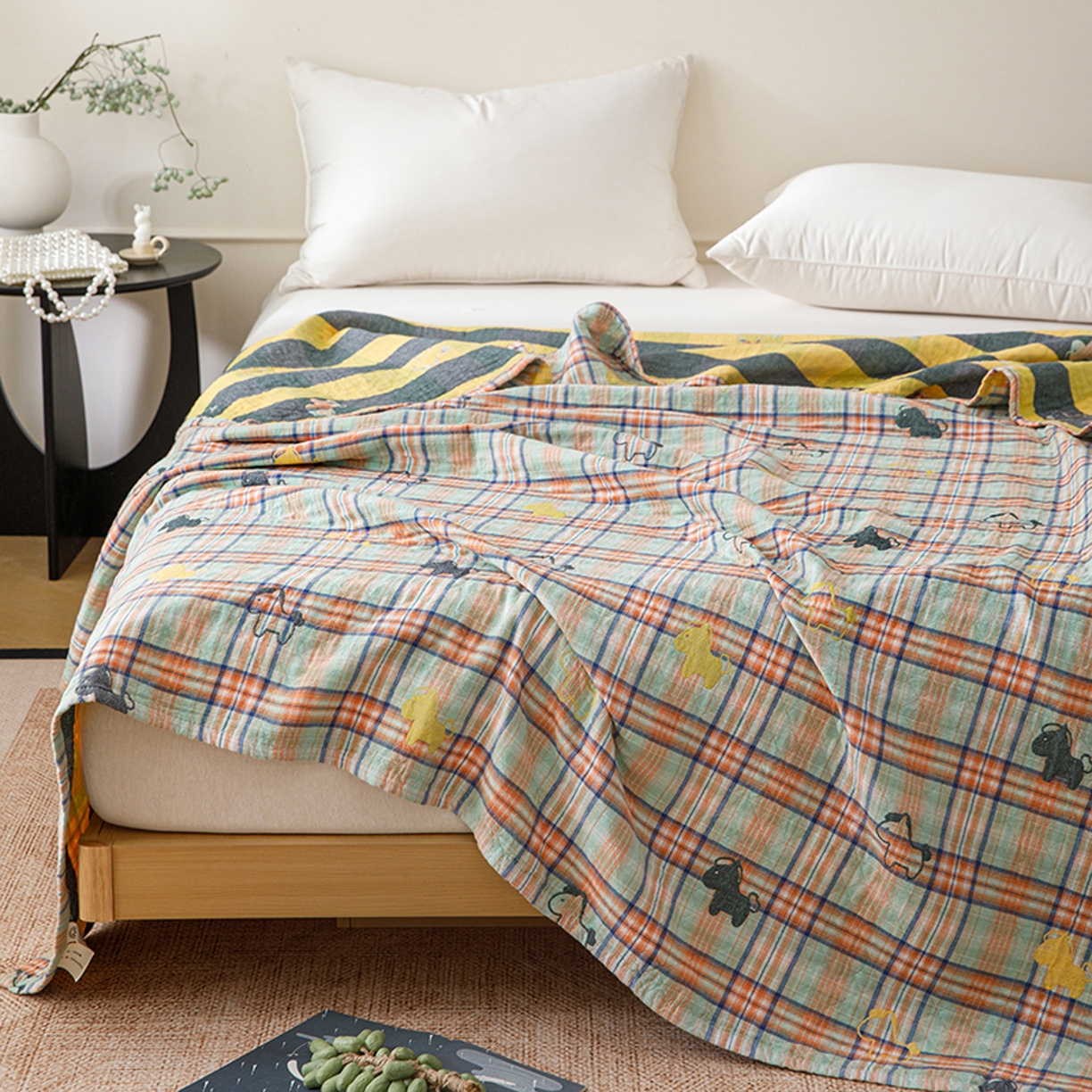 91家纺网 家纺一手货源 找家纺 悦然毛巾被 2026春夏新款全棉纯棉三层纱水洗毛巾被夏被夏凉被空调被 彩格小马绿