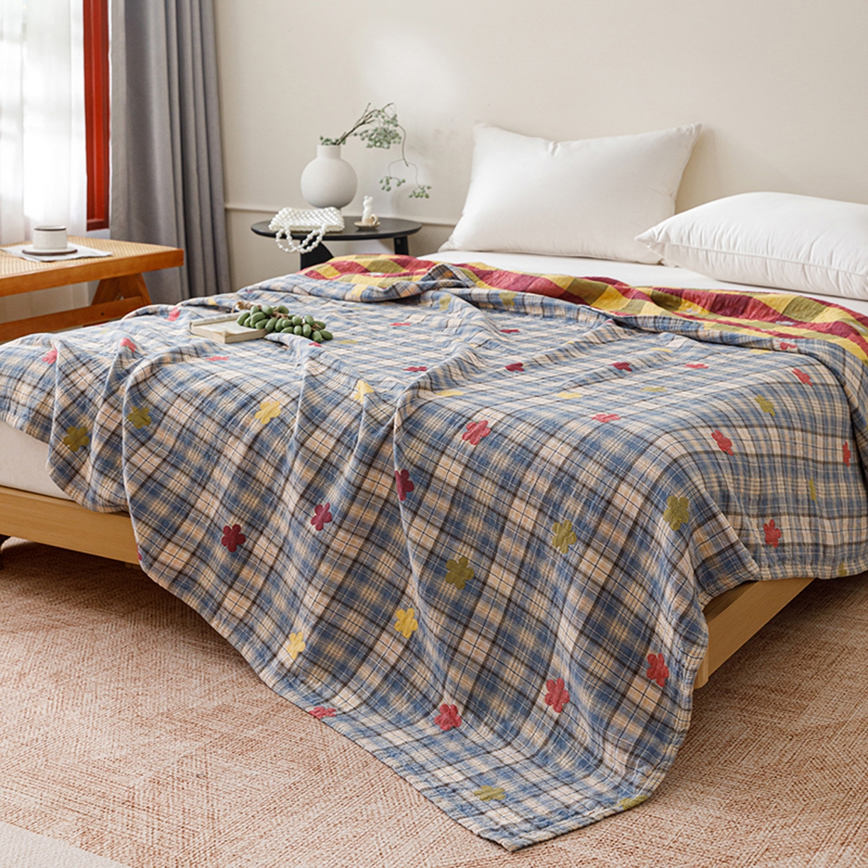 91家纺网 家纺一手货源 找家纺 悦然毛巾被 2026春夏新款全棉纯棉三层纱水洗毛巾被夏被夏凉被空调被 彩格小花蓝