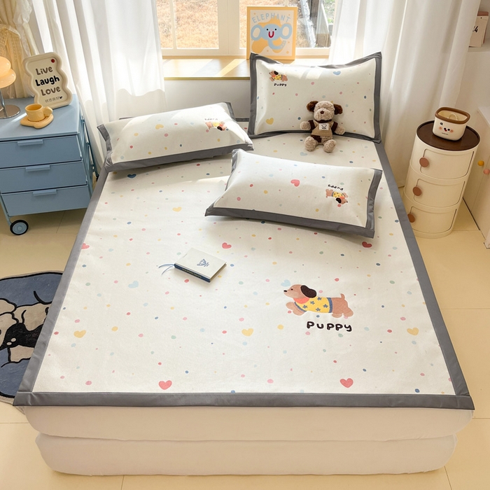 91家纺网 家纺一手货源 找家纺 雅居纺家纺 2026新款A类加厚三明治底绣花冰藤席床单款凉席席子 星星腊肠狗