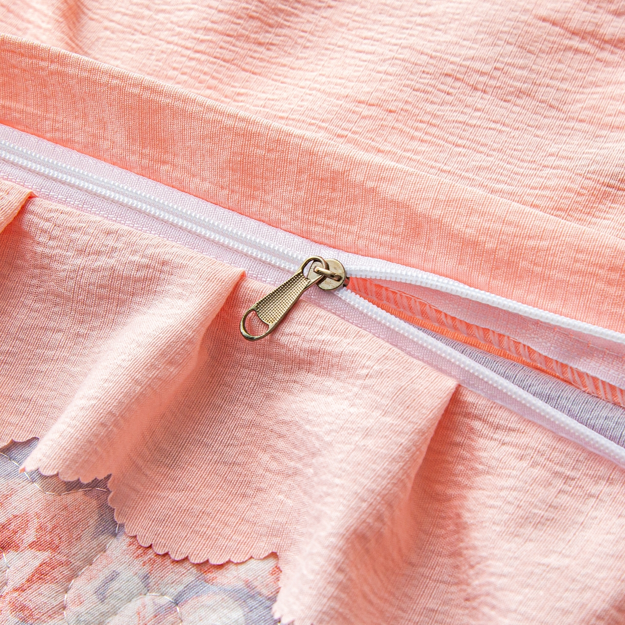 91家纺网 家纺一手货源 找家纺 美之润家纺 2026新款原麻夹棉床盖四件套 粉雾玫瑰