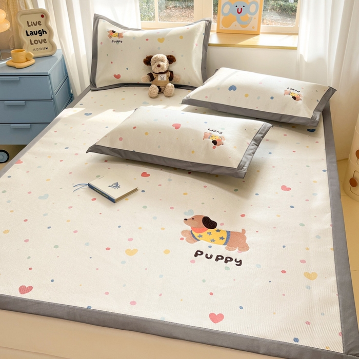 91家纺网 家纺一手货源 找家纺 雅居纺家纺 2026新款A类加厚三明治底绣花冰藤席床单款凉席席子 星星腊肠狗