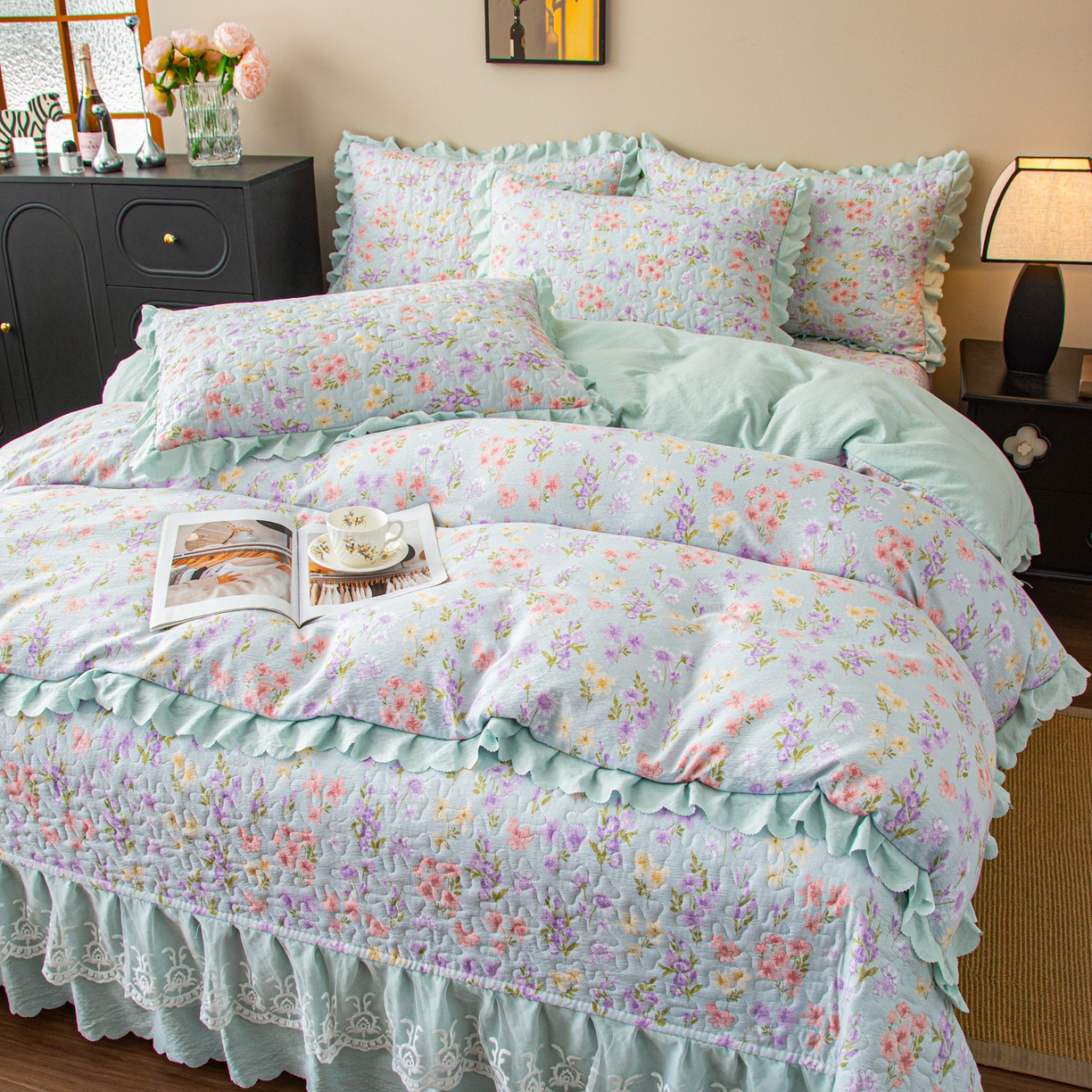 91家纺网 家纺一手货源 找家纺 美之润家纺 2026新款原麻夹棉床盖四件套 浅蓝花野