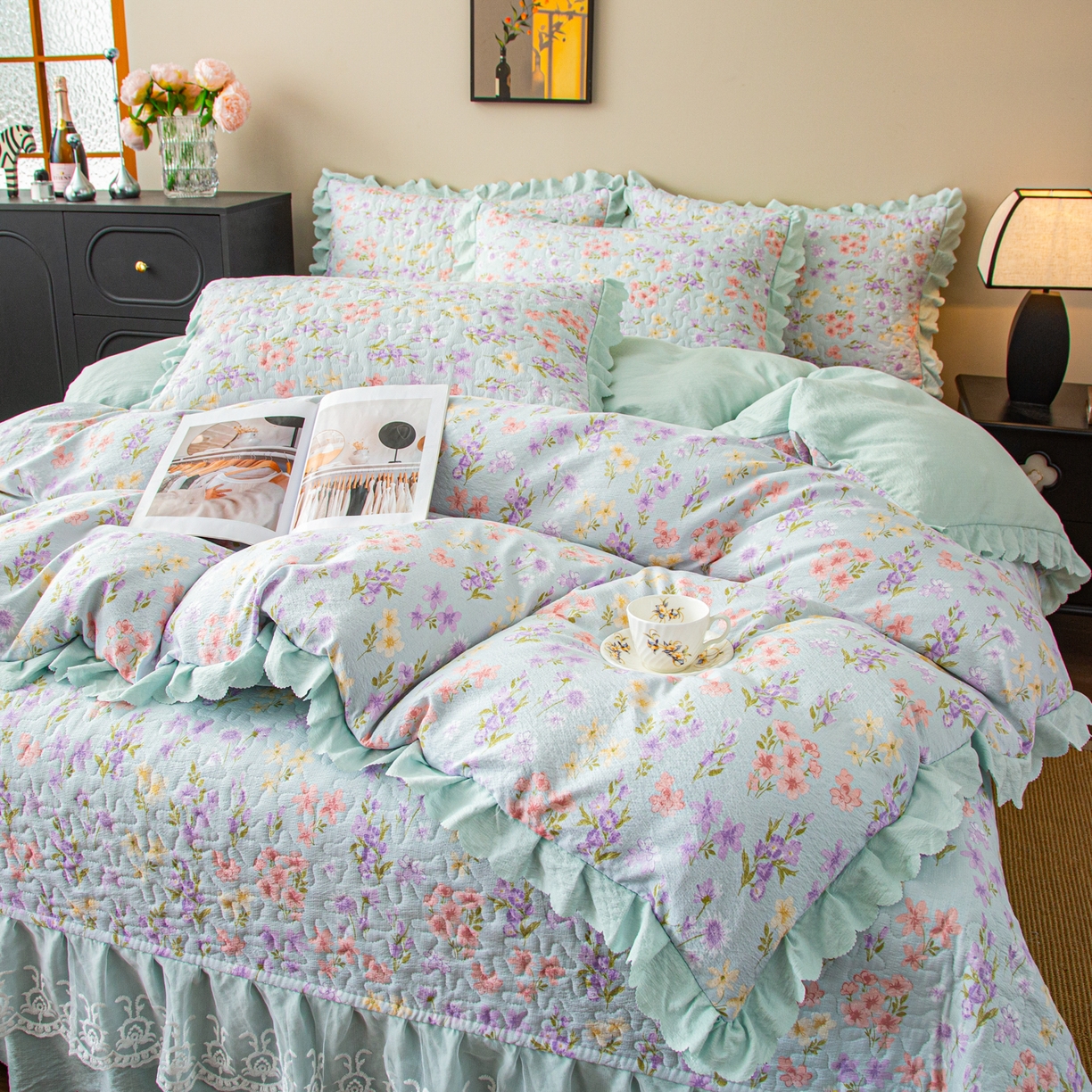 91家纺网 家纺一手货源 找家纺 美之润家纺 2026新款原麻夹棉床盖四件套 浅蓝花野