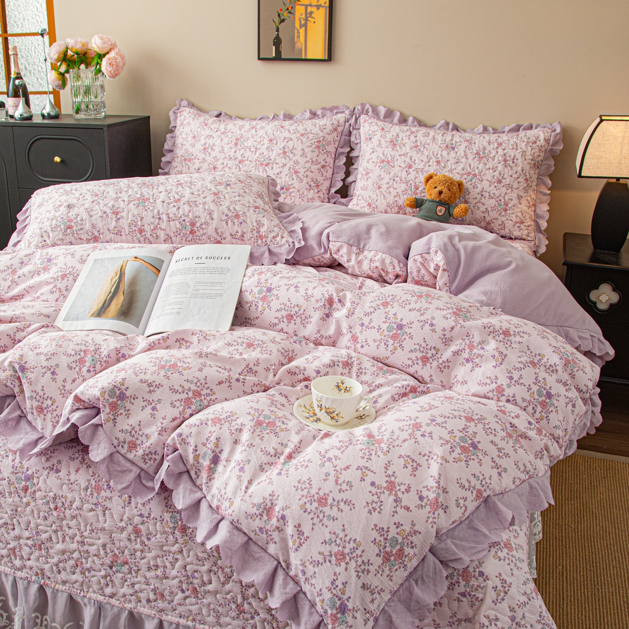 91家纺网 家纺一手货源 找家纺 美之润家纺 2026新款原麻夹棉床盖四件套 柔紫花簇