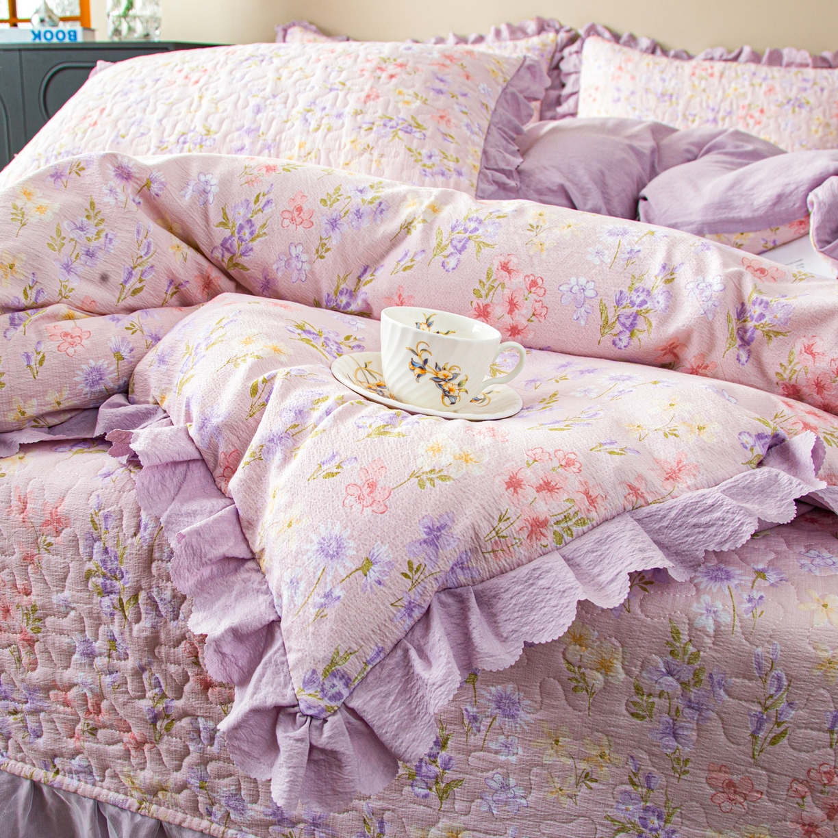 91家纺网 家纺一手货源 找家纺 美之润家纺 2026新款原麻夹棉床盖四件套 薰衣草信