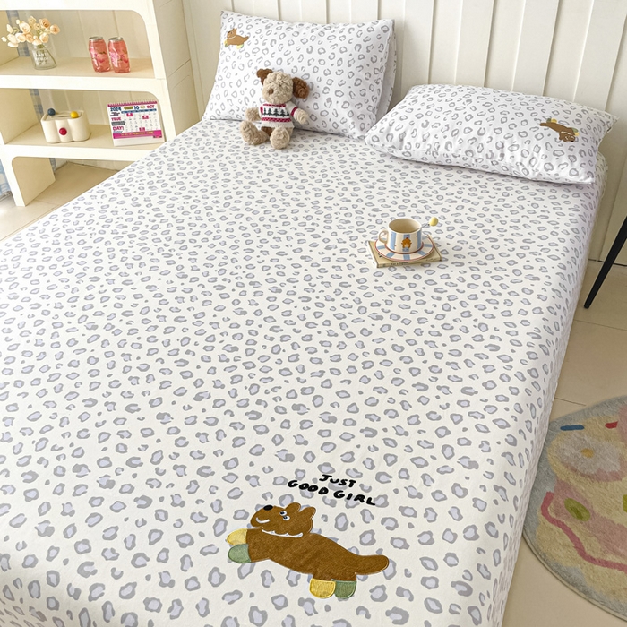 91家纺网 家纺一手货源 找家纺 雅居纺家纺 2026新款全棉绣花A类老粗布床单单件床单单品凉席席子 老粗布-奔跑小狗