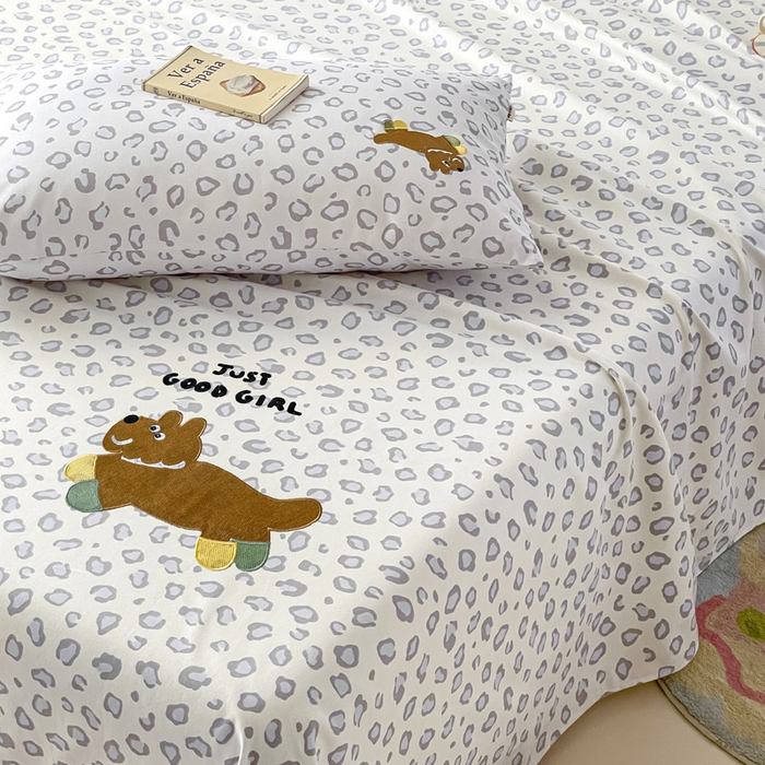 91家纺网 家纺一手货源 找家纺 雅居纺家纺 2026新款全棉绣花A类老粗布床单单件床单单品凉席席子 老粗布-奔跑小狗