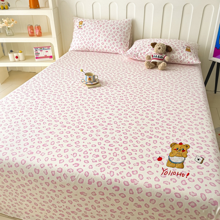 91家纺网 家纺一手货源 找家纺 雅居纺家纺 2026新款全棉绣花A类老粗布床单单件床单单品凉席席子 老粗布-可爱熊