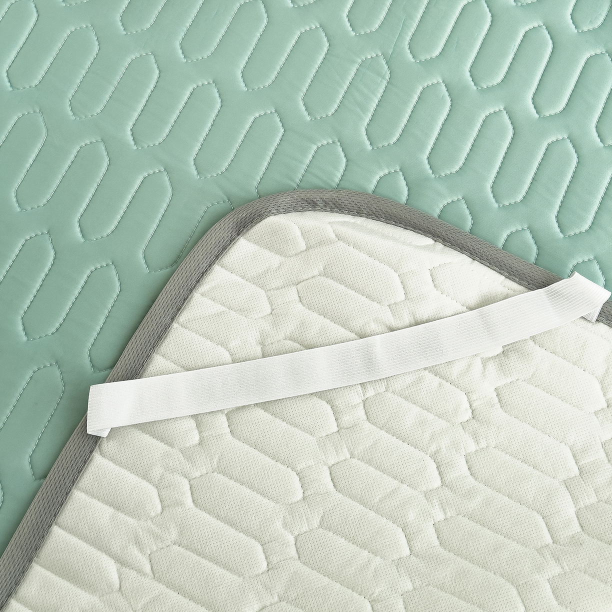 91家纺网 家纺一手货源 找家纺 悦织湾家纺 2026新款床单款乳胶席三件套印花纯色冰丝凉感夏凉乳胶席子 果绿