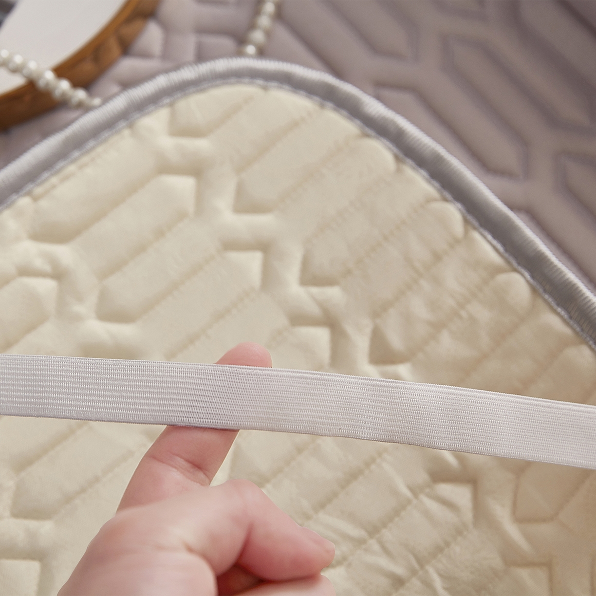 91家纺网 家纺一手货源 找家纺 悦织湾家纺 2026新款床单款乳胶席三件套印花纯色冰丝凉感夏凉乳胶席子 色块花